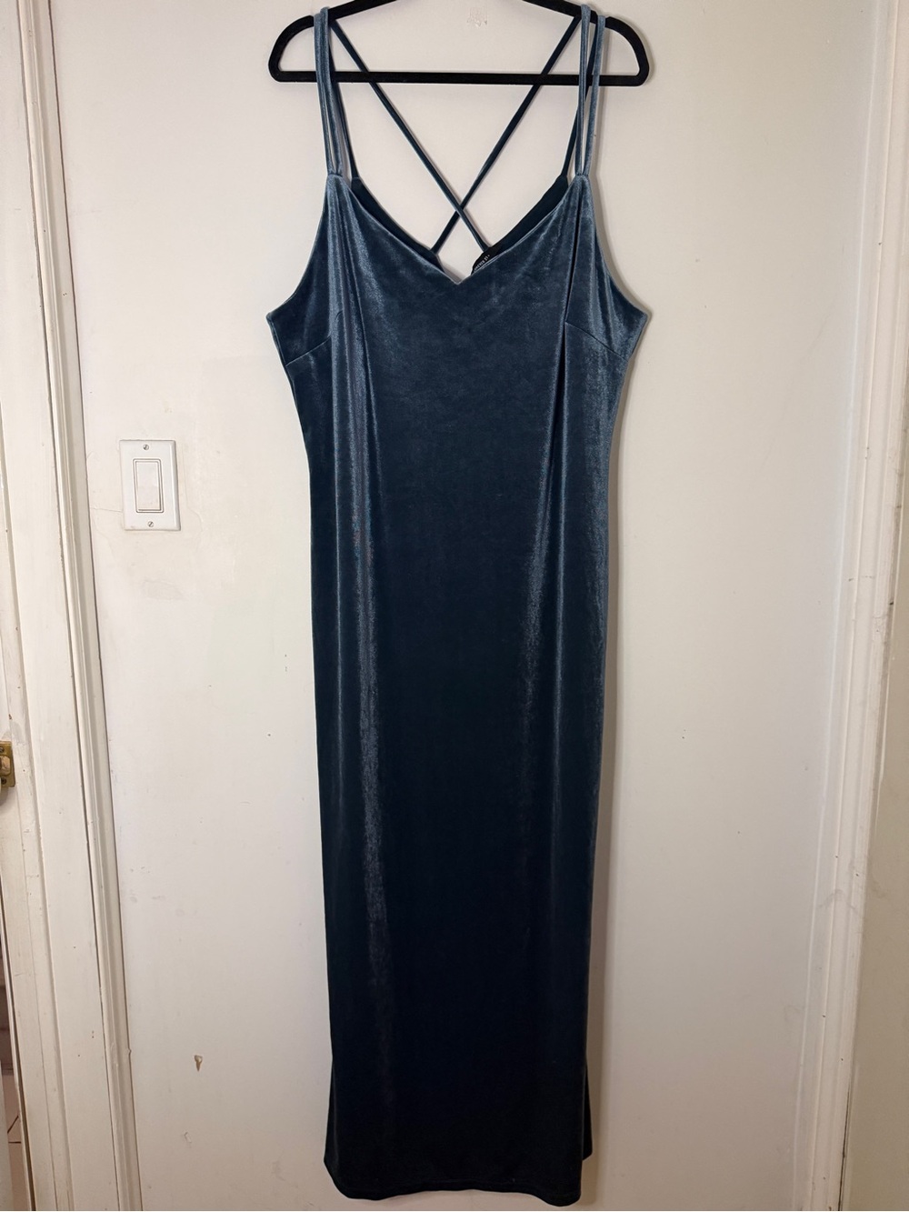 Elegant Blue Velvet Slip Dress with Crisscross Back (plus size) NWT